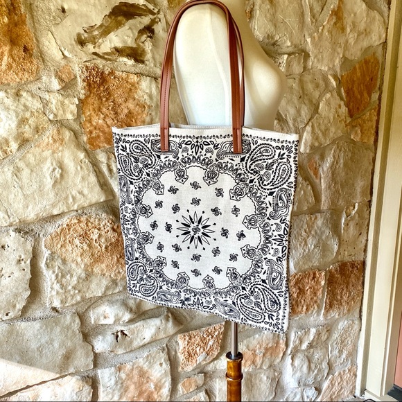 New! Bandana Bag Shopper/Tote in black and white - Picture 4 of 7